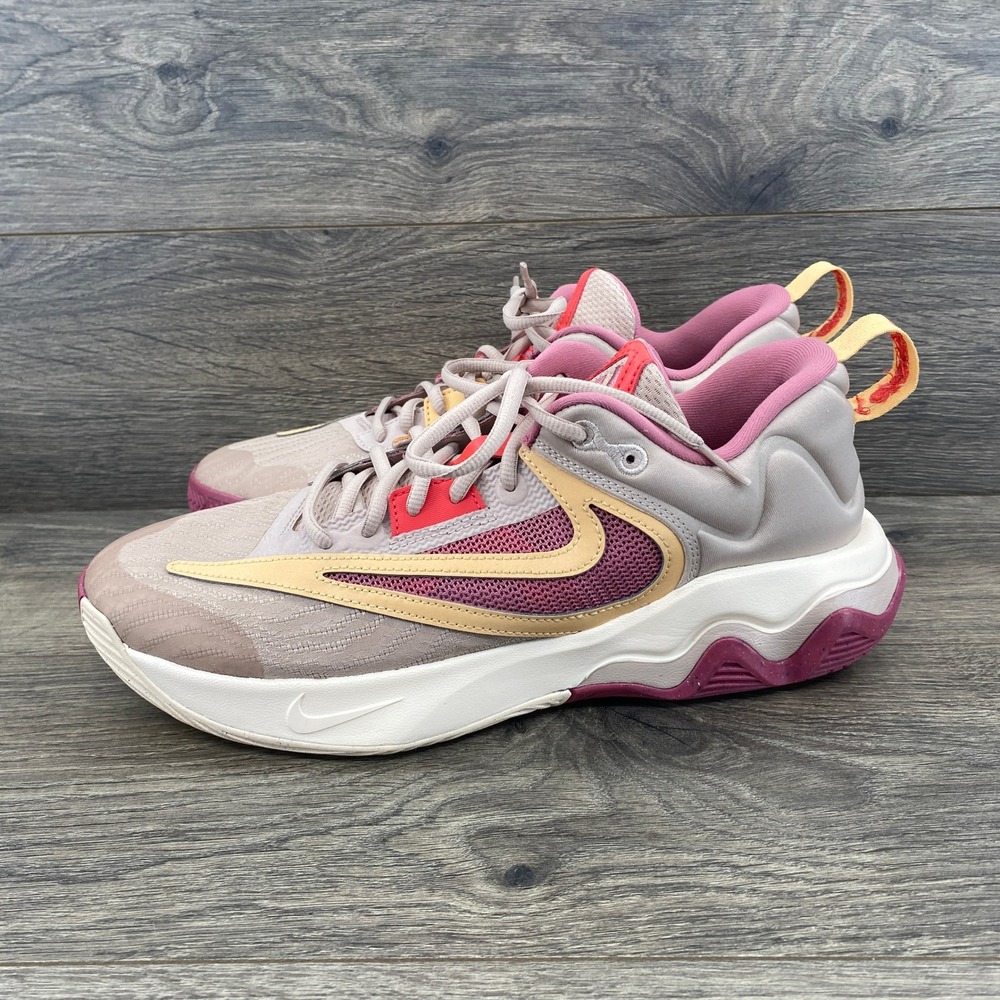 Nike Giannis Immortality 3 Mens Basketball Shoes Pink Beige Size 9.5 DZ7533 200